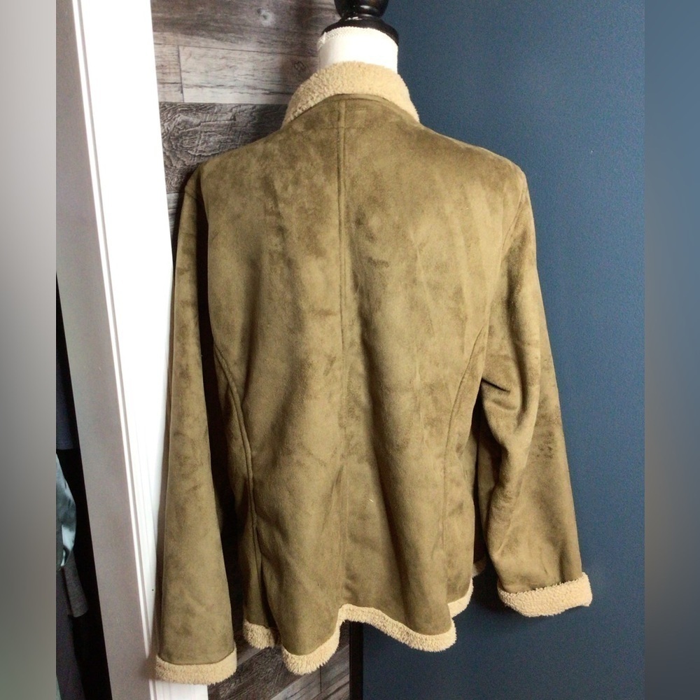 Tan Faux Suede Sherpa-Lined Jacket 2xl. (1aa) - Picture 2 of 12